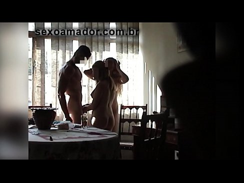 ❤️ Seksualni prijatelji pozivaju divovskog muškarca i trojku s njim ️❌ Porno na hr.pornpics-de.ru ❌️❤